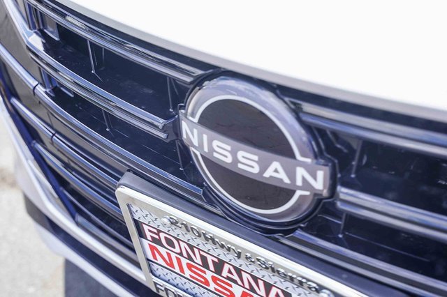 New 2025 Nissan Versa SV w/ Trunk Package image 12