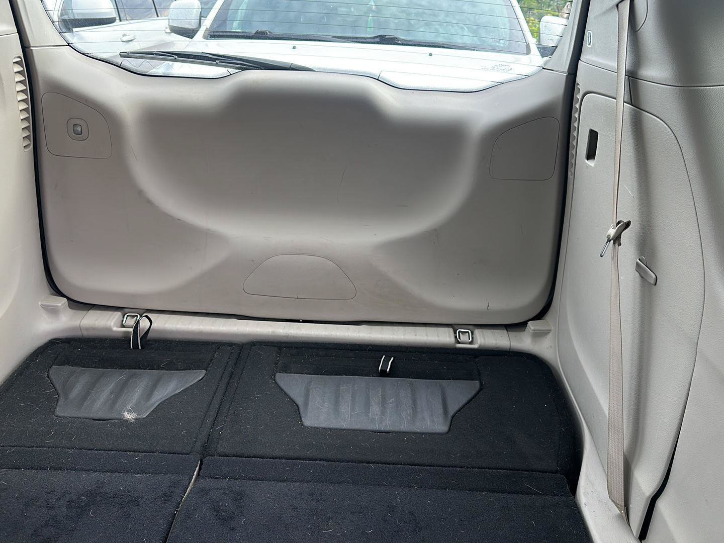 Used 2021 Chrysler Pacifica Touring-L FWD image 15