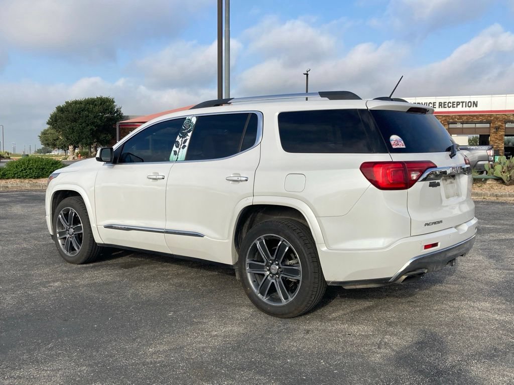 Used 2018 GMC Acadia Denali w/ Technology Package FWD image 7
