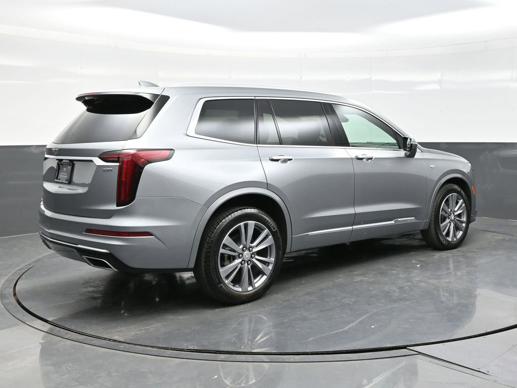Certified 2025 Cadillac XT6 Premium Luxury image 7
