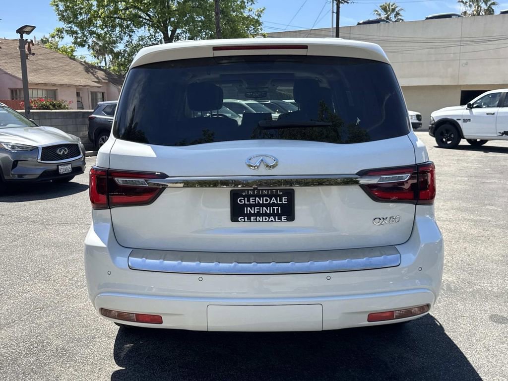 Certified 2024 INFINITI QX80 Premium Select w/ Cargo Package image 5
