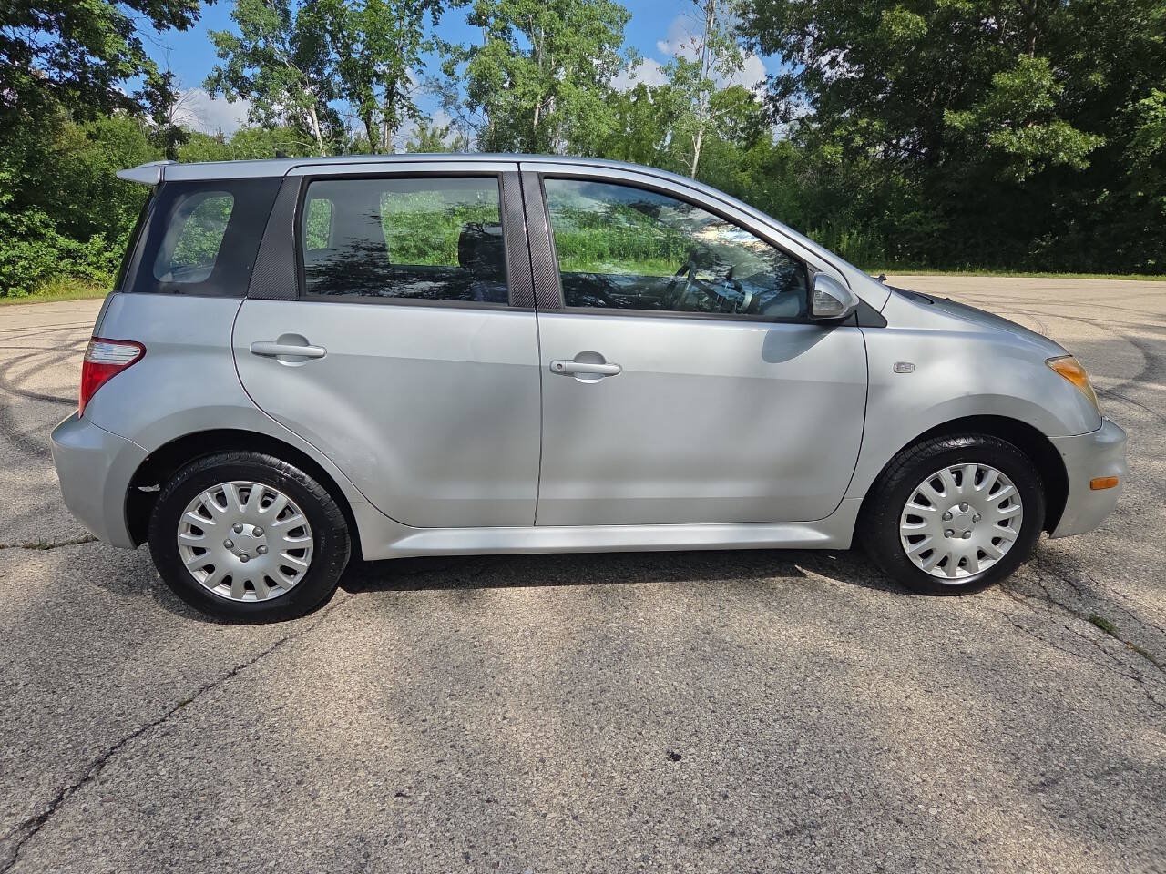 Used 2006 Scion xA FWD image 6
