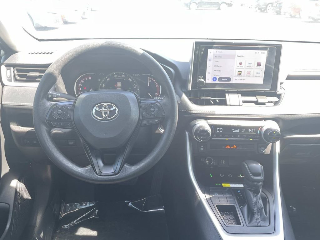 Used 2025 Toyota RAV4 XLE w/ Convenience Package FWD image 20