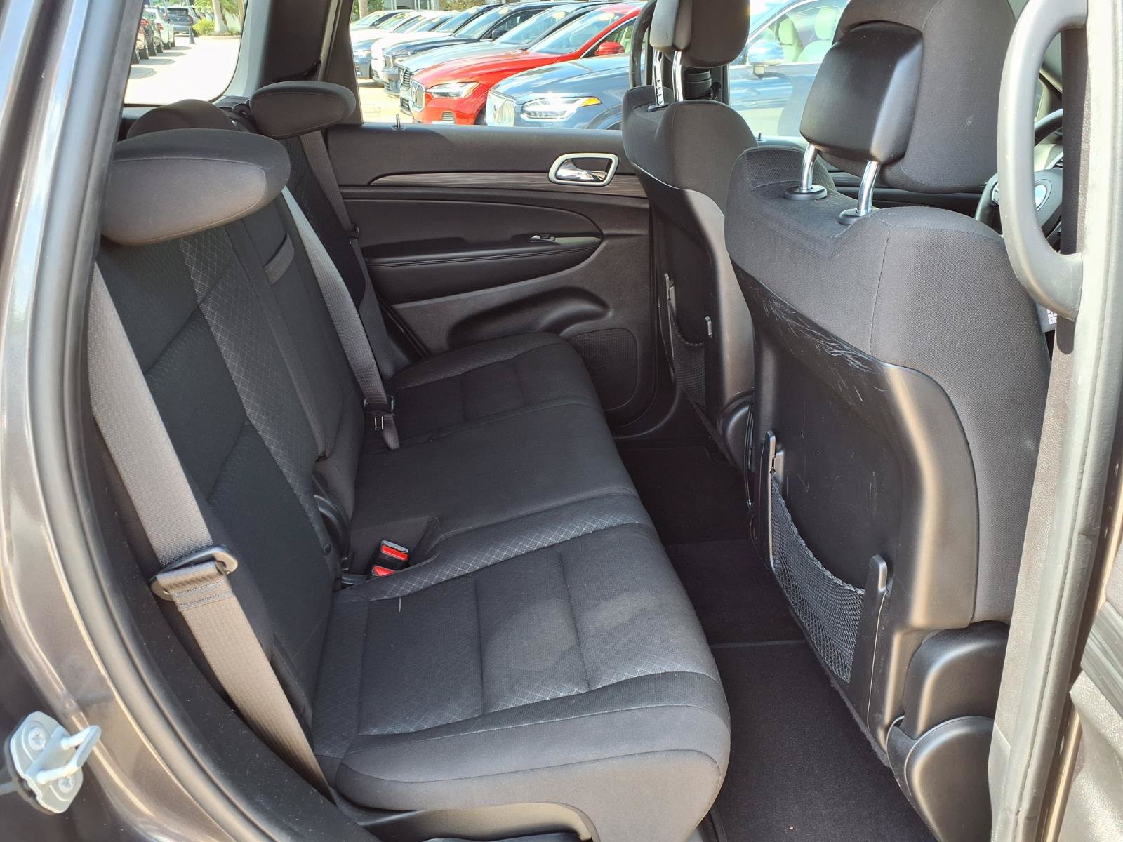Used 2021 Jeep Grand Cherokee Laredo AWD/4WD image 14