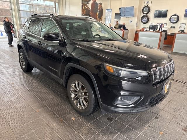 Used 2020 Jeep Cherokee Latitude Plus w/ Cold Weather Group image 3