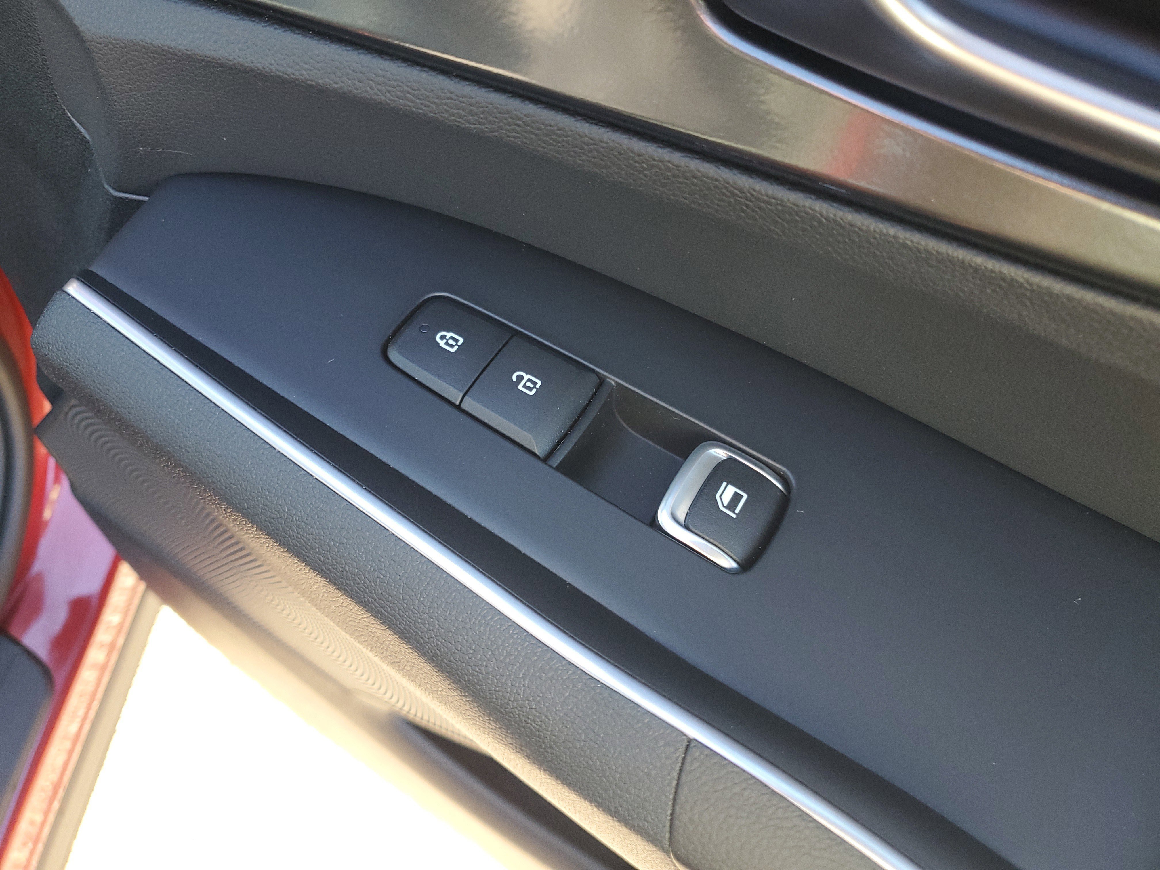 Certified 2023 Kia Sorento S w/ Panoramic Sunroof Package image 11