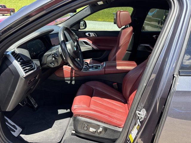 Used 2020 BMW X6 M50i AWD/4WD image 14