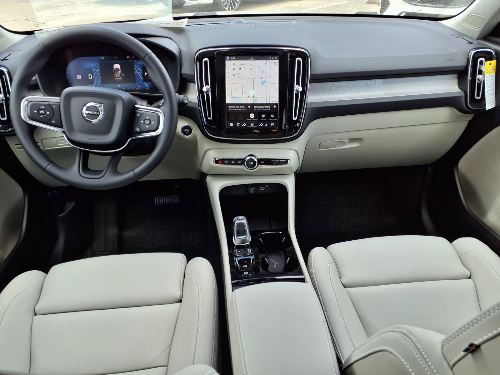 New 2026 Volvo XC40 B5 Plus w/ Protection Package Premier AWD/4WD image 11