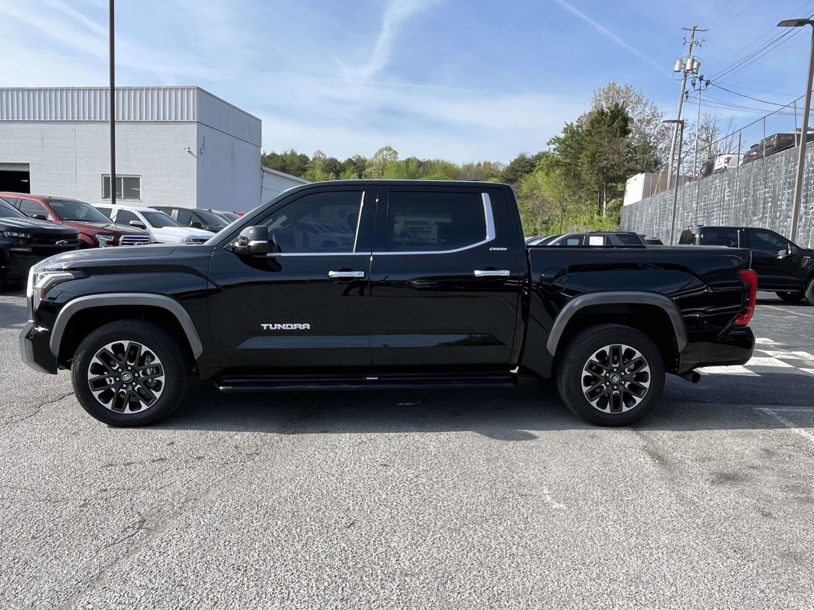 Used 2025 Toyota Tundra Limited image 4