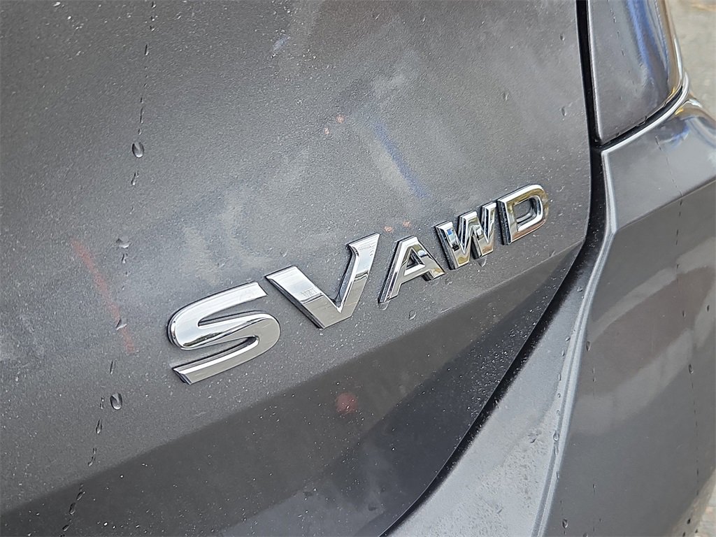 Used 2018 Nissan Rogue SV image 5