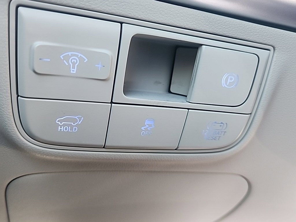 Certified 2025 Hyundai Tucson Limited image 14