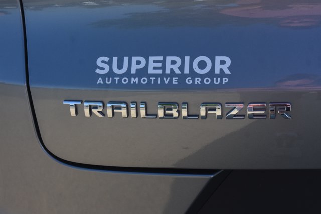 New 2026 Chevrolet TrailBlazer LT w/ Convenience Package FWD image 7