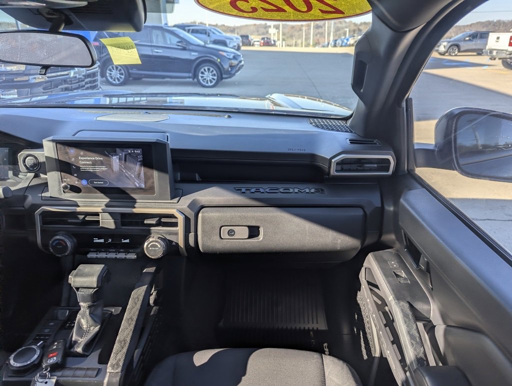 Used 2025 Toyota Tacoma SR image 4