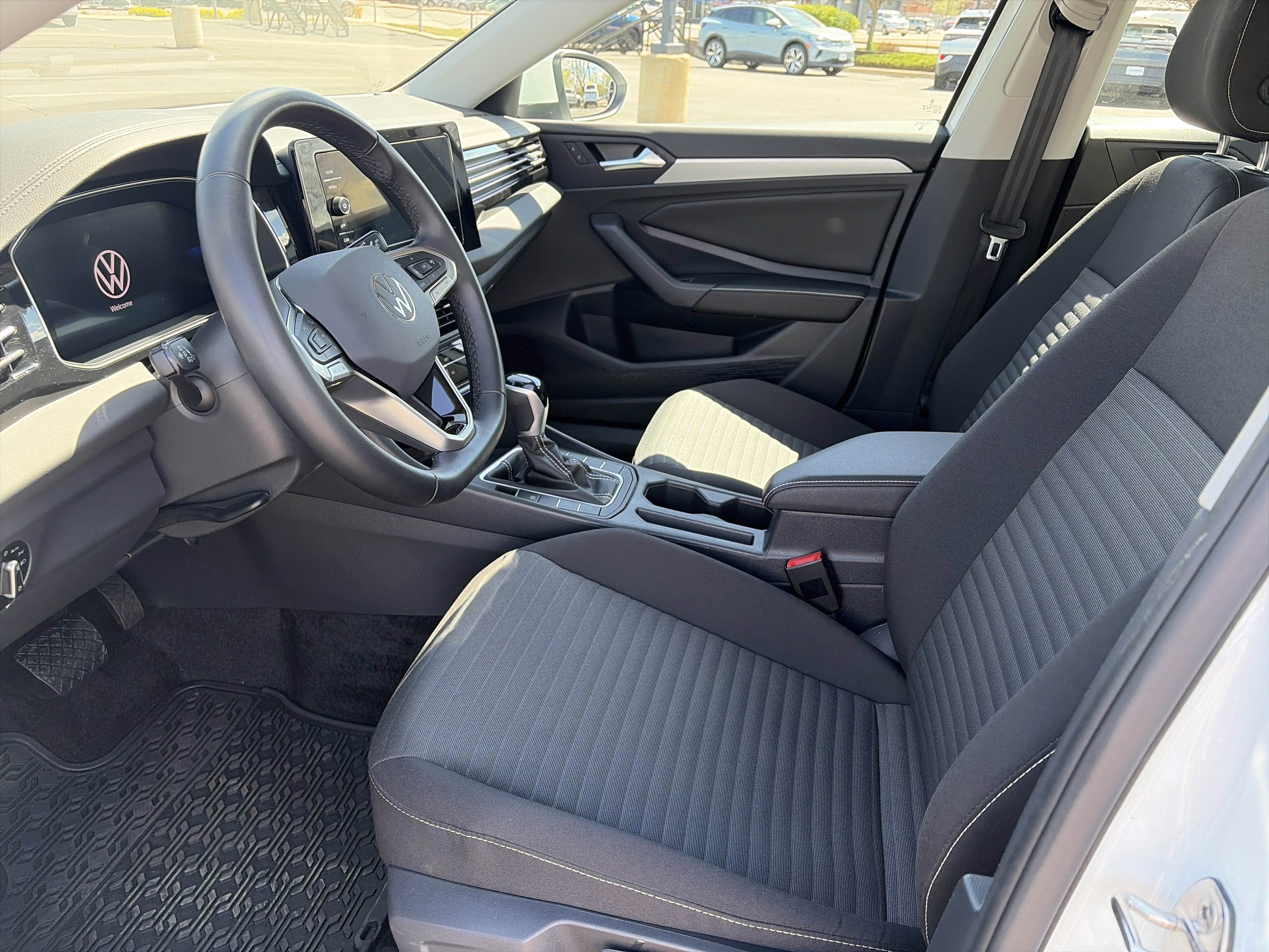 Certified 2025 Volkswagen Jetta S FWD image 12