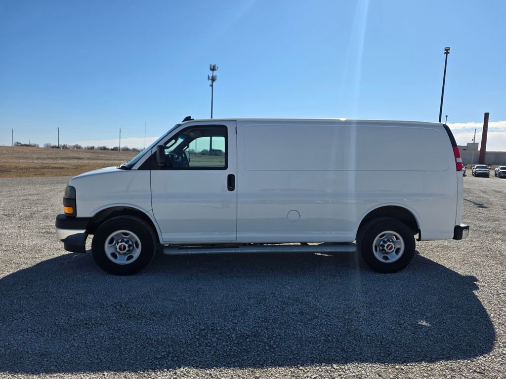 Used 2024 GMC Savana 2500 w/ Driver Convenience Package image 6