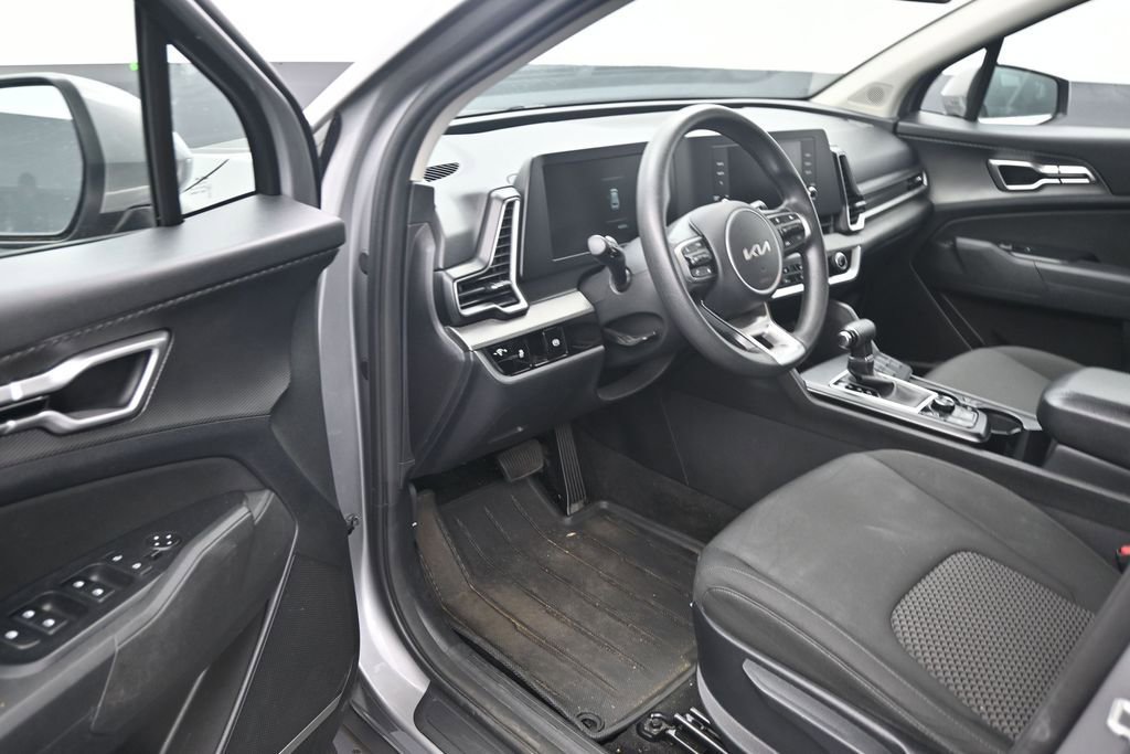 Used 2023 Kia Sportage LX FWD image 10