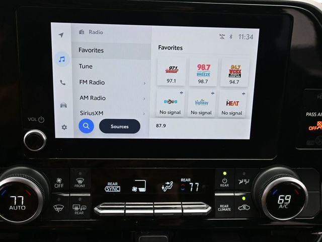 Used 2023 Toyota Highlander L image 20