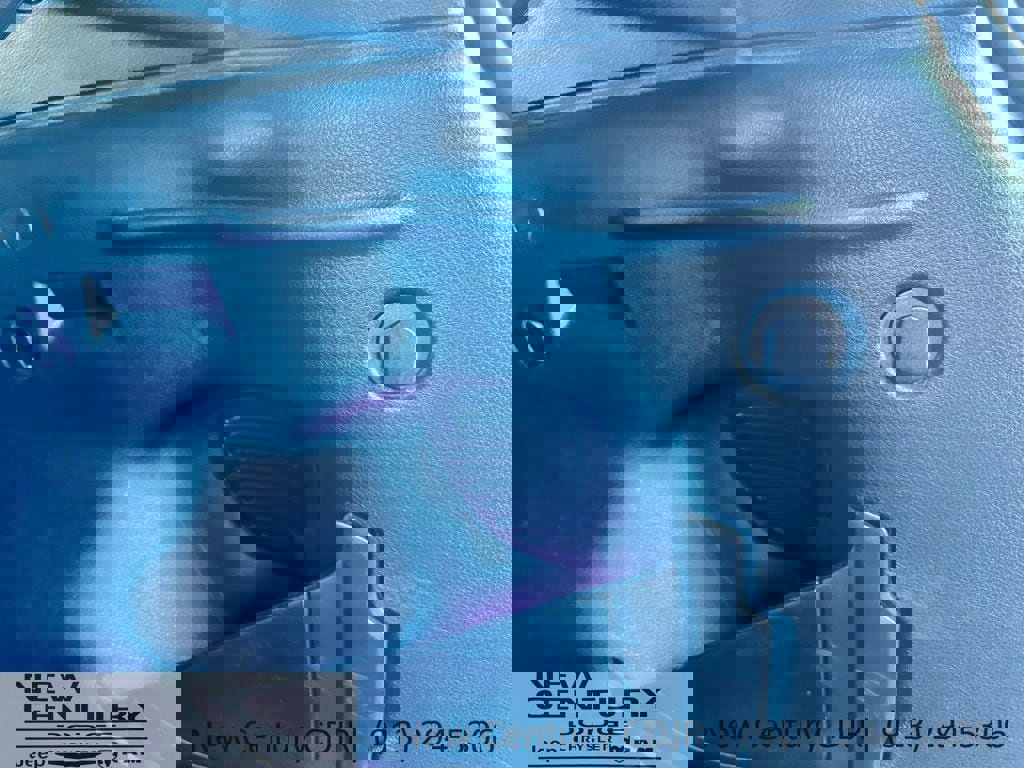 Used 2023 Jeep Renegade Latitude image 17