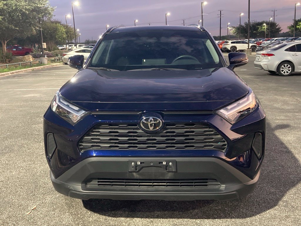 Used 2025 Toyota RAV4 XLE w/ Convenience Package FWD image 2
