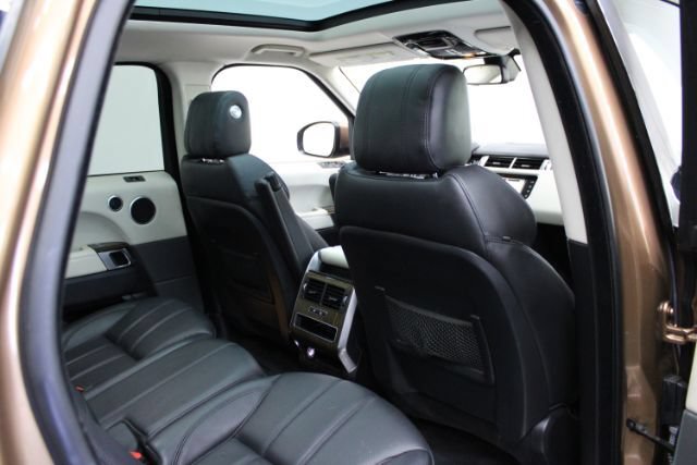 Used 2016 Land Rover Range Rover Sport HSE AWD/4WD image 27