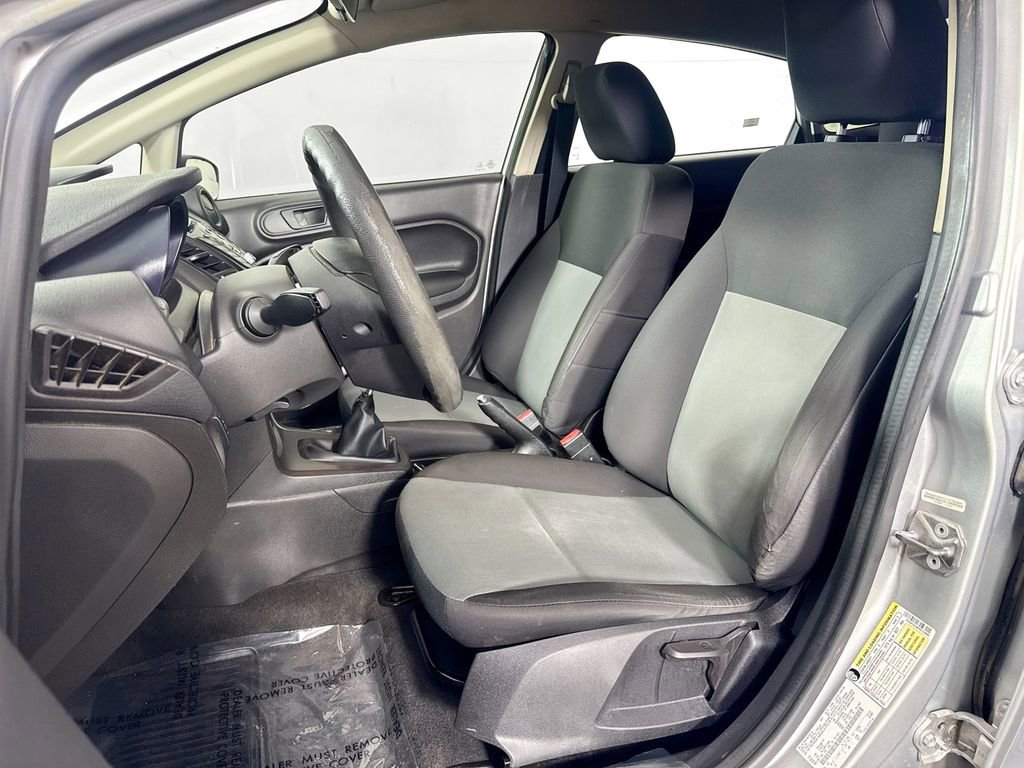 Used 2015 Ford Fiesta S image 20