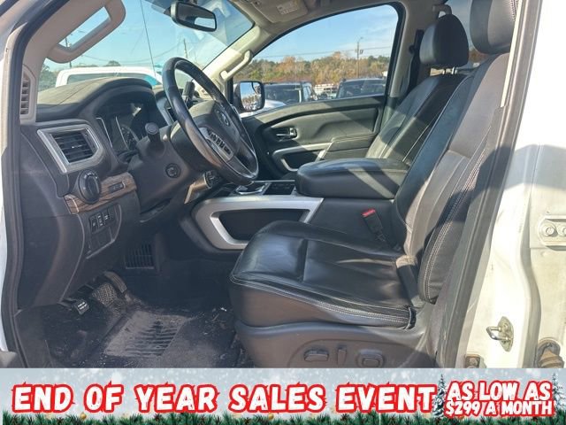 Used 2017 Nissan Titan SL image 7
