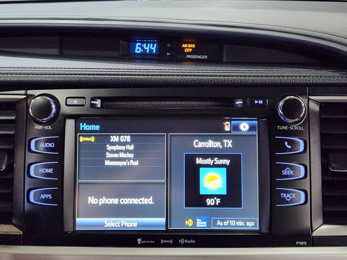 Used 2019 Toyota Highlander Plus FWD image 36