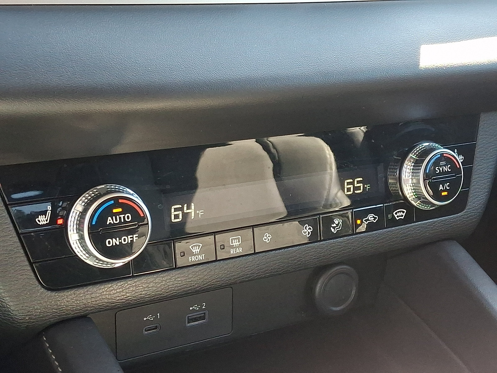 Used 2023 Mitsubishi Outlander SE AWD/4WD image 15