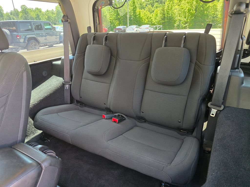 Used 2019 Jeep Wrangler Sport AWD/4WD image 24