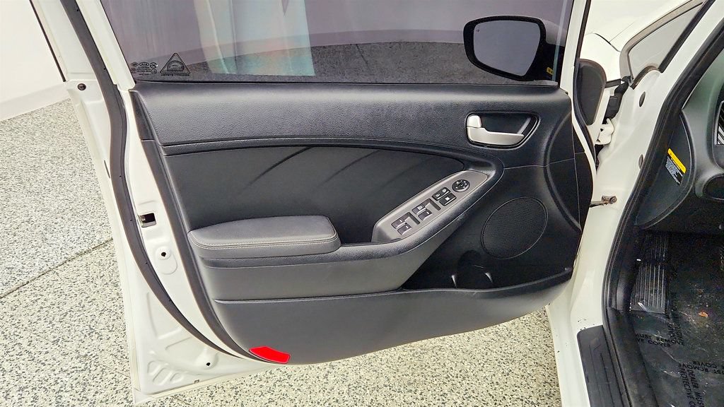 Used 2017 Kia Forte LX FWD image 10