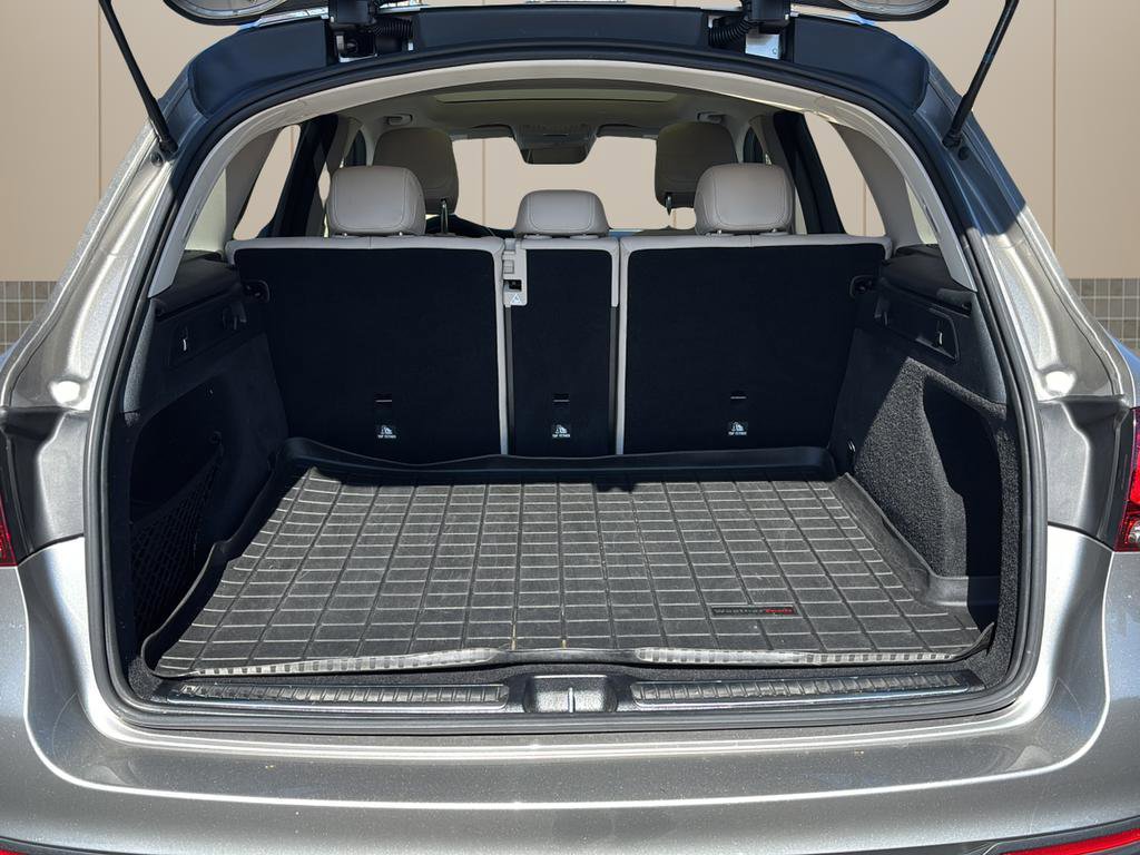 Used 2020 Mercedes-Benz GLC 300 4MATIC image 14