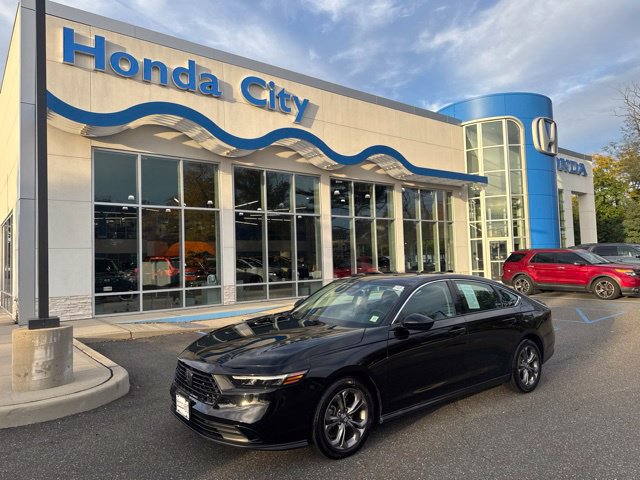 Certified 2023 Honda Accord EX image 2
