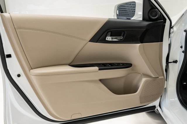Used 2015 Honda Accord EX image 9