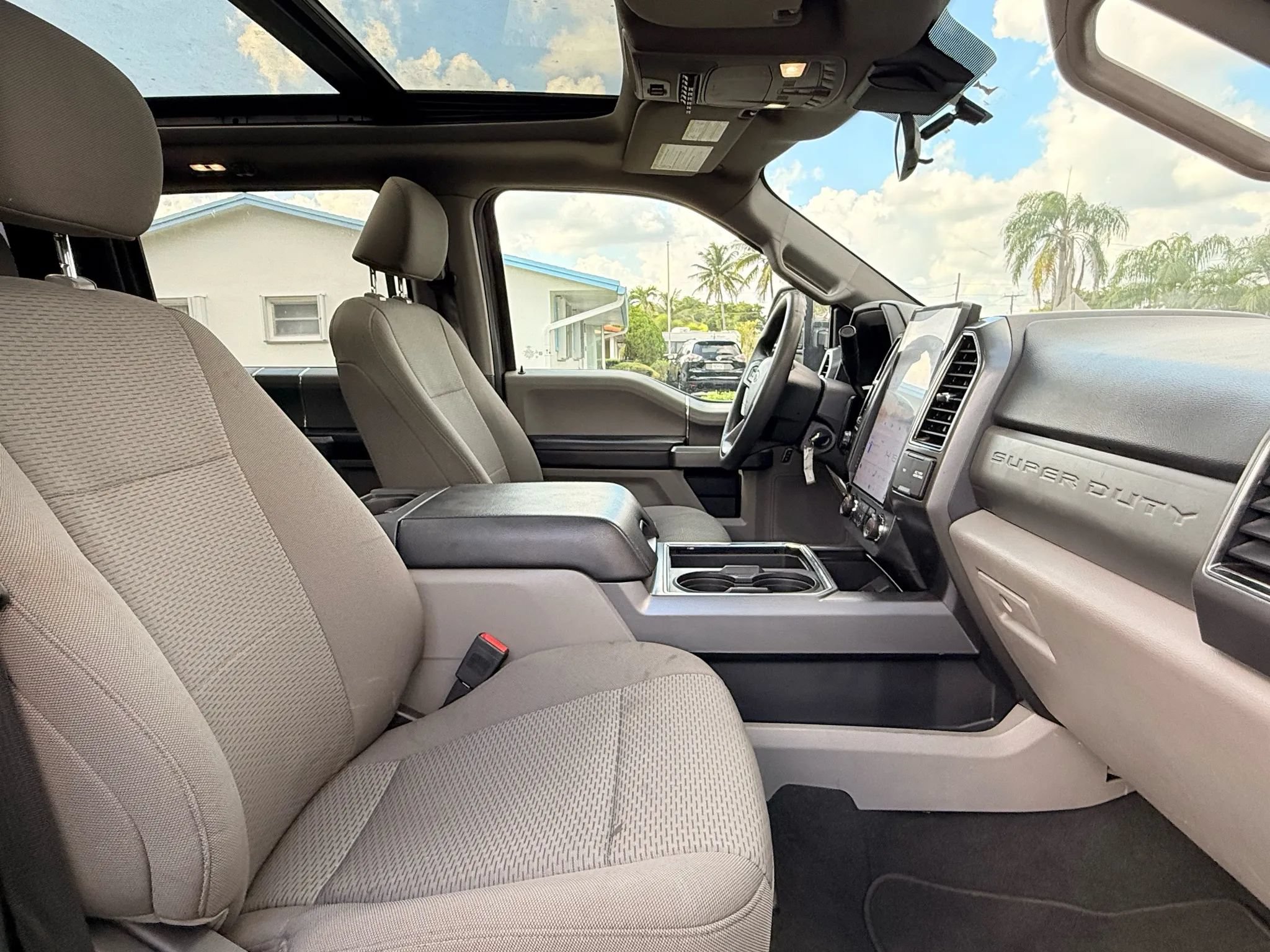 Used 2022 Ford F350 XLT w/ XLT Premium Package AWD/4WD image 20