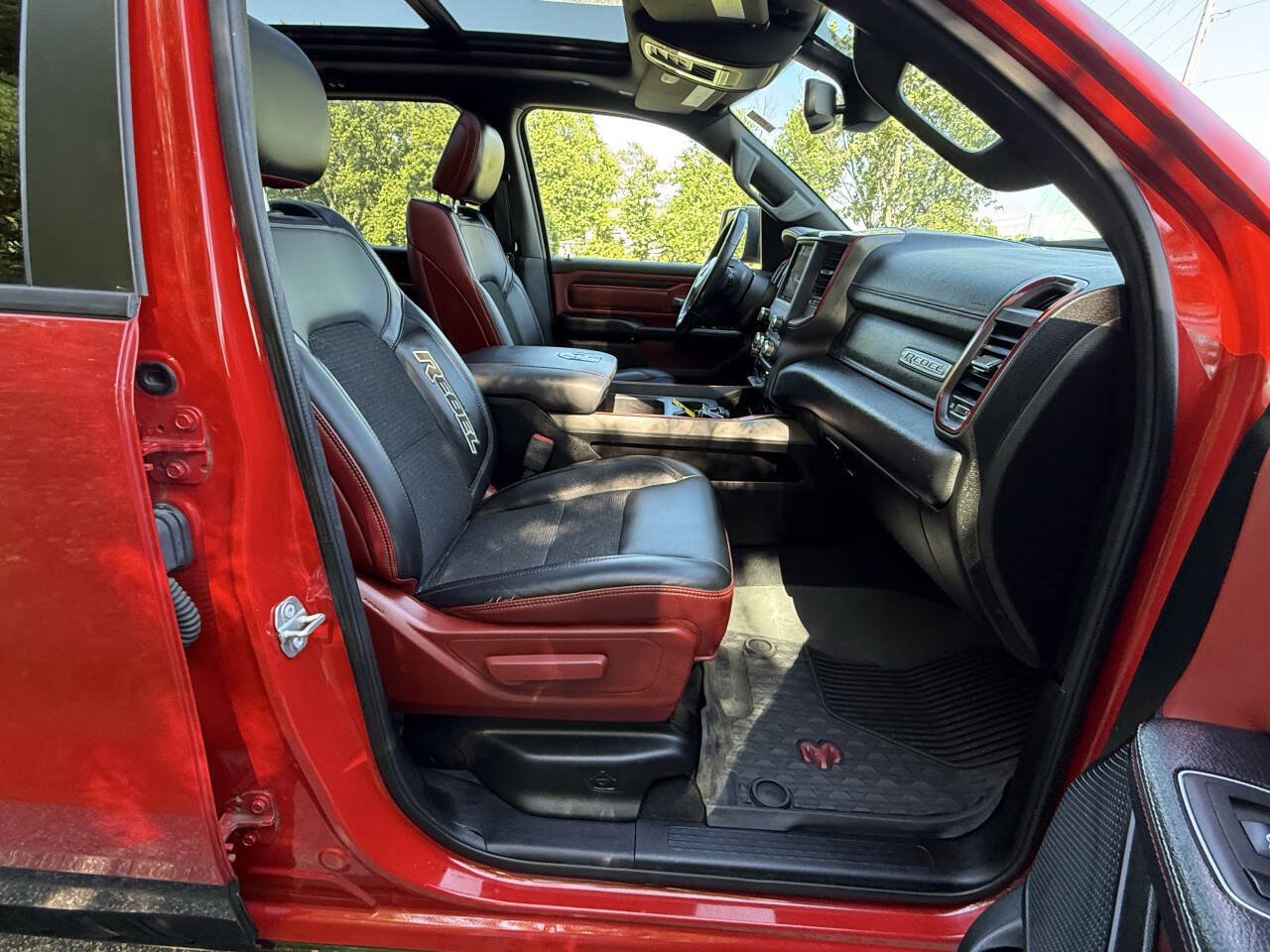 Used 2019 RAM 1500 Rebel w/ Rebel Level 2 Equipment Group AWD/4WD image 28