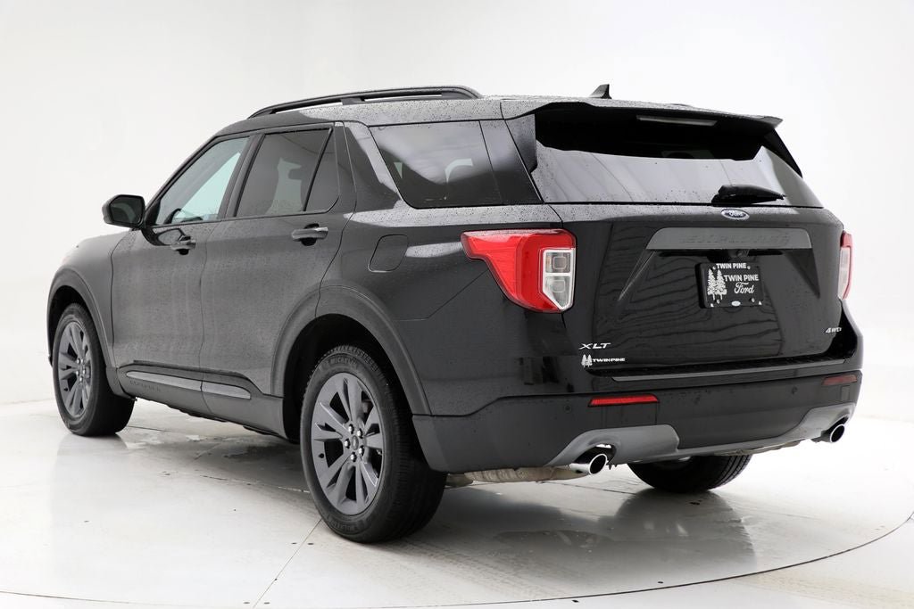 Used 2023 Ford Explorer XLT w/ Equipment Group 202A AWD/4WD image 6