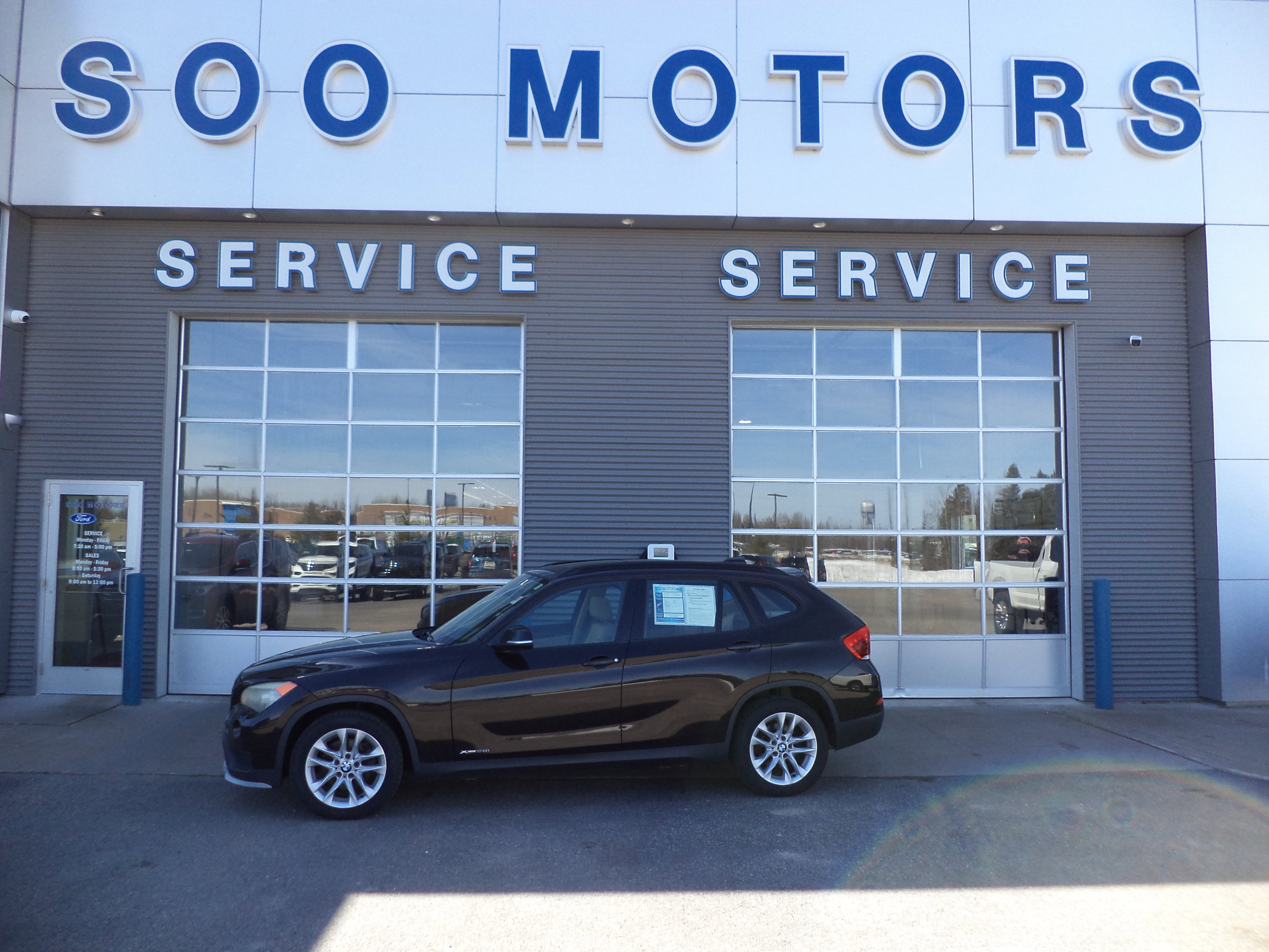Used 2015 BMW X1 xDrive28i AWD/4WD image 1