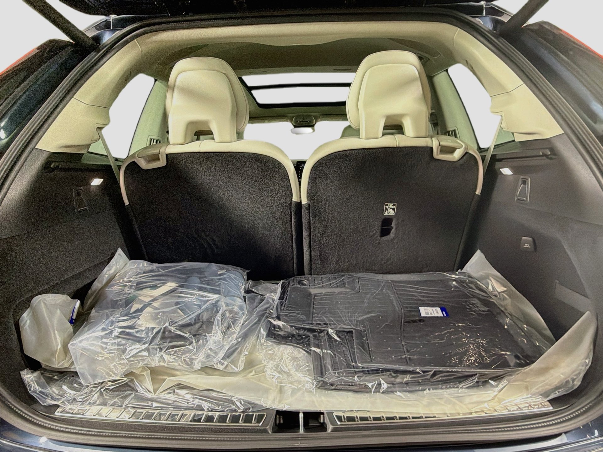 New 2027 Volvo XC90 T8 Ultra AWD/4WD image 27