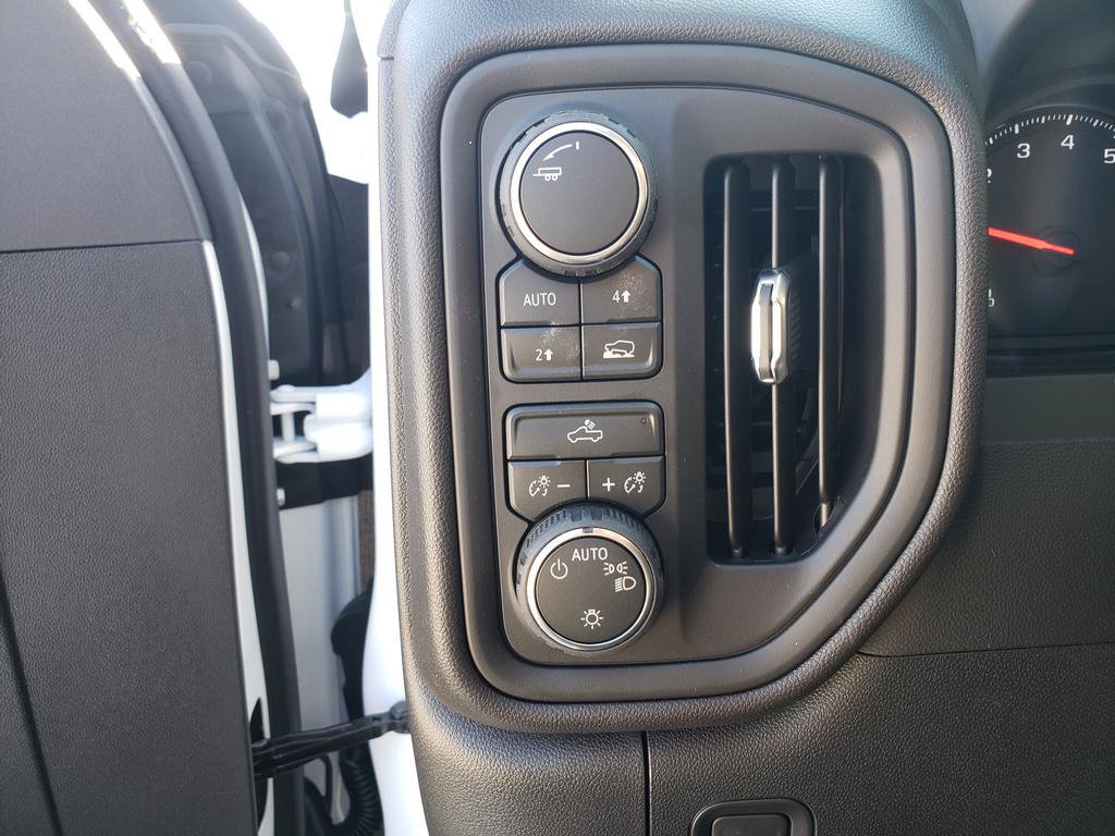 New 2026 Chevrolet Silverado 1500 Custom AWD/4WD image 29