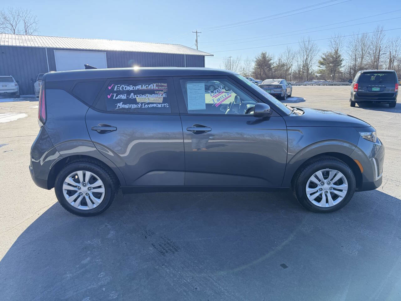 Used 2023 Kia Soul LX image 4