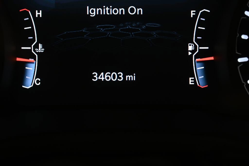 Used 2023 Jeep Compass Latitude image 30