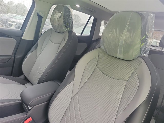 New 2026 Volkswagen Tiguan SE image 18