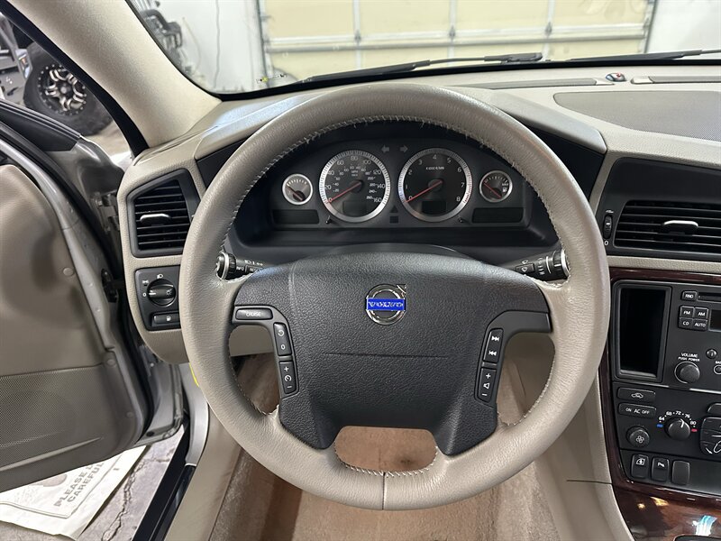 Used 2007 Volvo XC70 AWD/4WD image 18
