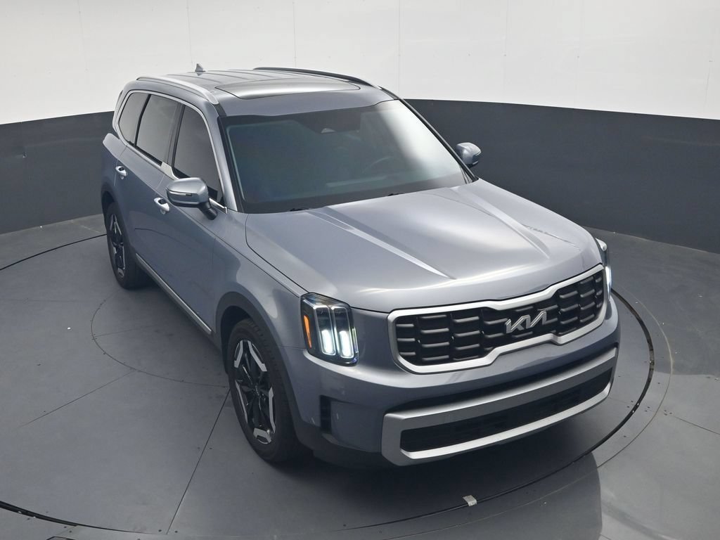 Used 2023 Kia Telluride S w/ S Sunroof Package FWD image 32