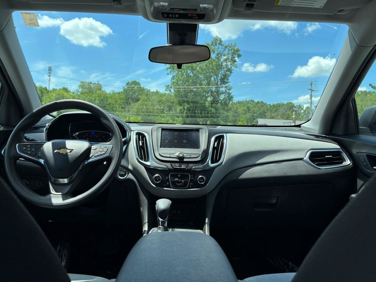 Used 2023 Chevrolet Equinox LS w/ LS Convenience Package AWD/4WD image 26