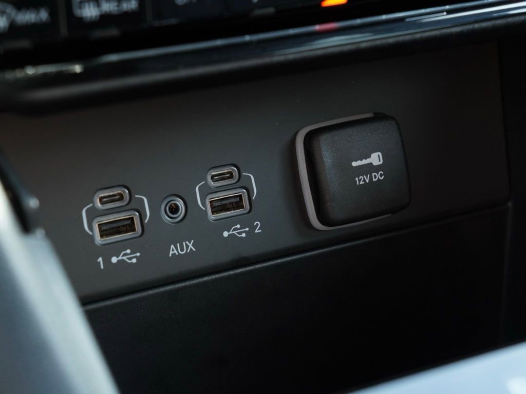 Certified 2024 Jeep Grand Cherokee Limited image 16