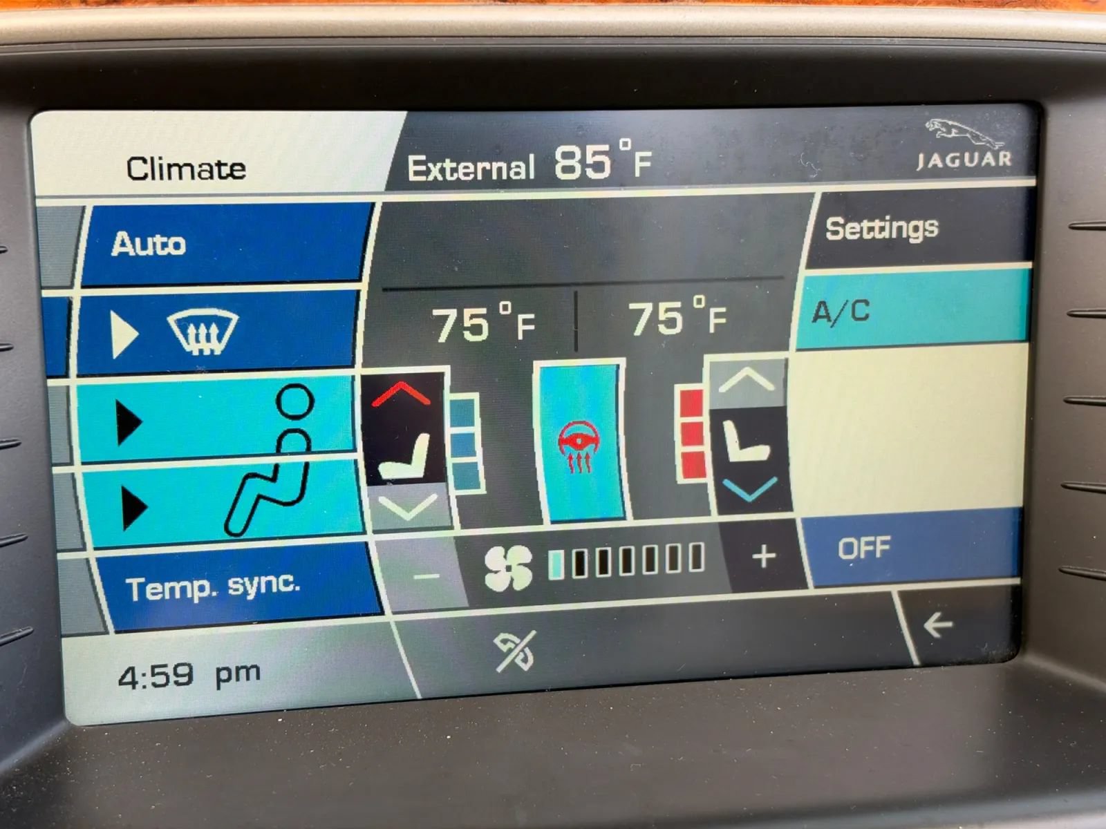 Used 2010 Jaguar XK Convertible RWD image 33