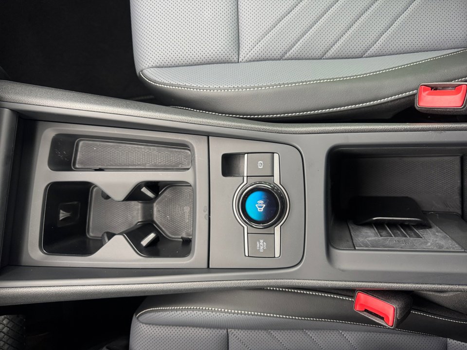 Used 2025 Volkswagen Tiguan SE image 22