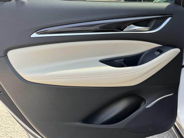 Used 2018 Buick Enclave Premium w/ Experience Buick Package FWD image 20
