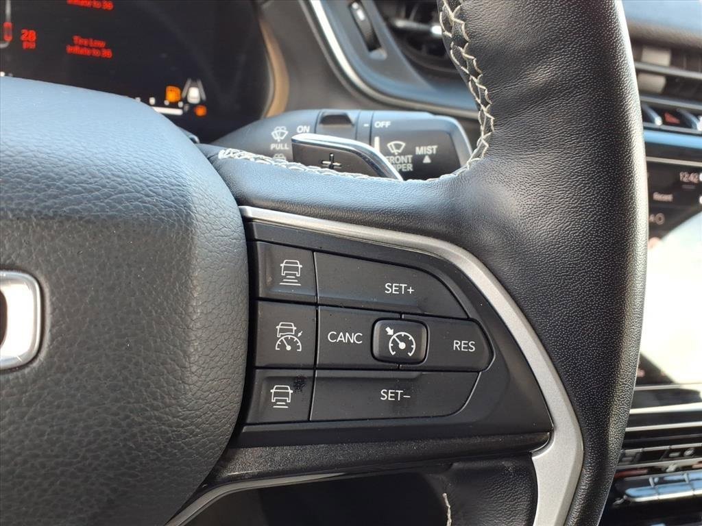 Used 2022 Jeep Grand Cherokee L Laredo w/ Luxury Tech Group I image 21